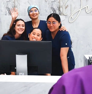 Reserve su cita en Paradise Dental Los Cabos para recibir tratamientos dentales rápidos y confiables.